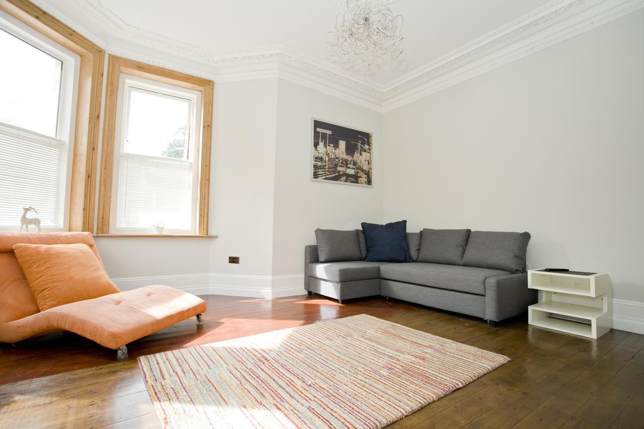 Large 2 Bedroom Apt - Near Beach - Free Parking Bournemouth Exterior foto