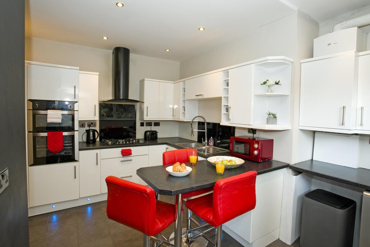 Large 2 Bedroom Apt - Near Beach - Free Parking Bournemouth Exterior foto
