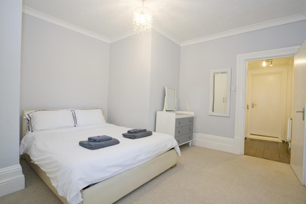 Large 2 Bedroom Apt - Near Beach - Free Parking Bournemouth Exterior foto